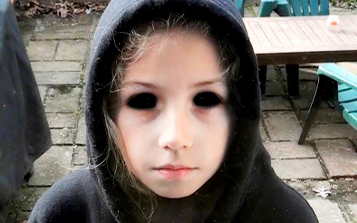 Жуткая встреча с Детьми с Черными глазами в Хэллоуин